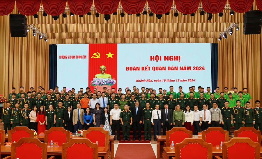 Tăng cường mối quan hệ đoàn kết quân dân